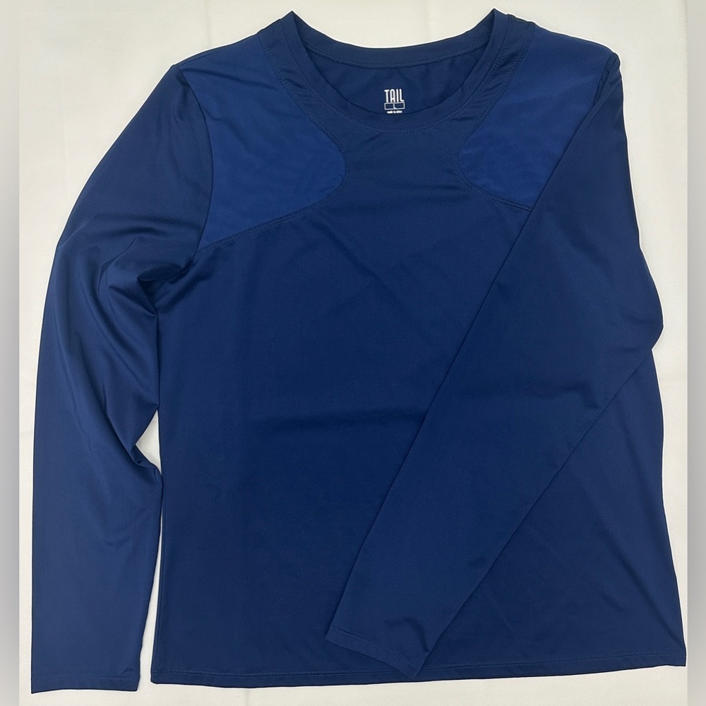 Tail Navy Performance Top